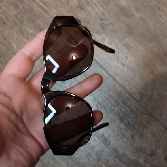 EUC CHANEL SUNGLASSES - Picture 7 of 16